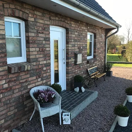 Momke Am Diek Haushaelfte B 別荘 *